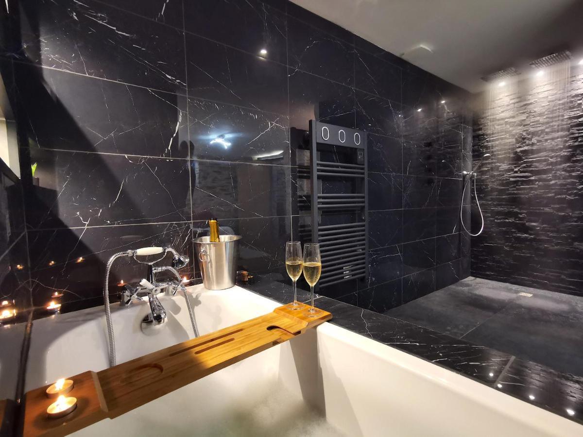 Appartement Luxueux Au Coeur De La Doutre Angers Zewnętrze zdjęcie